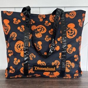EUC Disneyland Resort Halloween 🎃 Tote